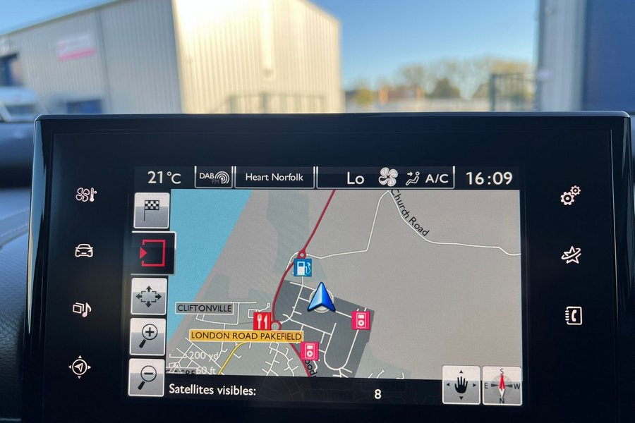 2015 (15) Citroen C4 Cactus Flair Blue Hdi 1.6