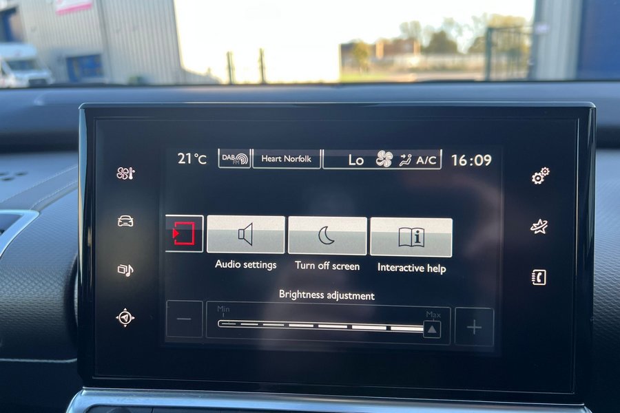 2015 (15) Citroen C4 Cactus Flair Blue Hdi 1.6