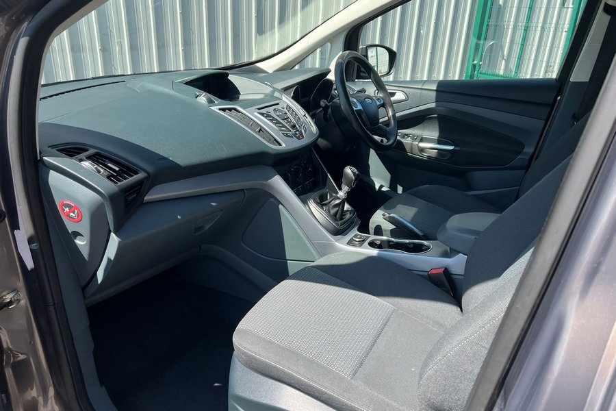 2014  Ford Grand C-Max Zetec 125 1.0 Ecoboost 