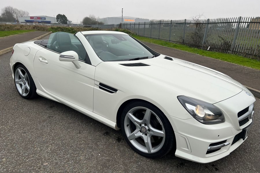 2012 (12) Mercedes 250 SLK AMG Sport CDI Automatic 