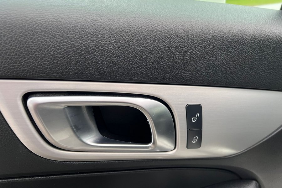 2012 (12) Mercedes 250 SLK AMG Sport CDI Automatic 