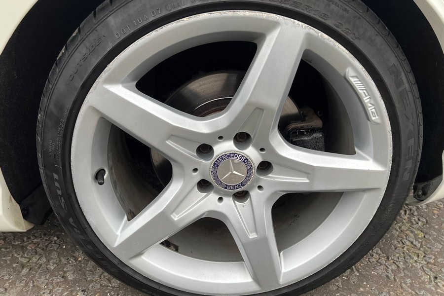 2012 (12) Mercedes 250 SLK AMG Sport CDI Automatic 