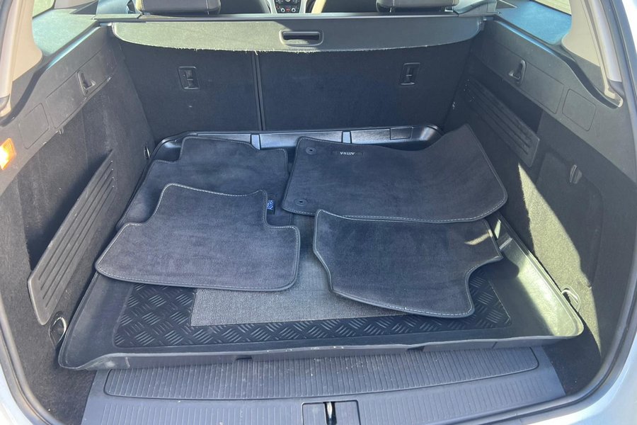 2013 (63) Vauxhall  Astra 1.6 SRI VVT Estate